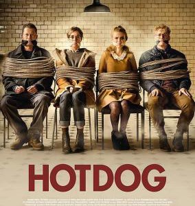 Q333热狗 2018年 HOT DOG 豆瓣评分 5.6 寻找遭遇绑架外交官女儿