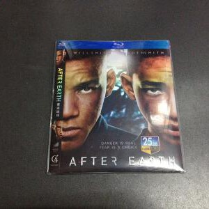 F201重返地球 2013威尔·史密斯作品 带静音