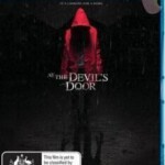 D124恶魔的门前/鬼宅 AT THE DEVIL’S DOOR(2014)