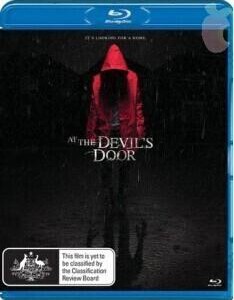 D124恶魔的门前/鬼宅 AT THE DEVIL’S DOOR(2014)