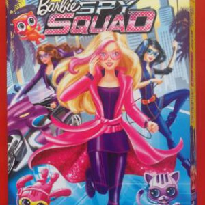 B304芭比之间谍小队 芭比与好友变身特工，大显身手打倒犯罪主脑