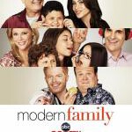 C1089-1090摩登家庭（第1季） 2碟装 Modern Family S01 豆瓣9.5 高分经典美剧